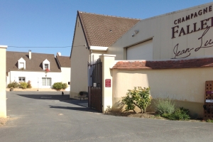 Champagne FALLET Jean-Luc et Alexandra - Panoramique de l'entrée